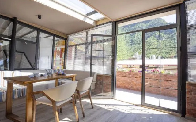 Jiuzhaigou Jijiannanshan Homestay