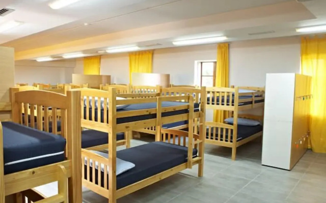 Albergue Monasterio de La Magdalena - Hostel