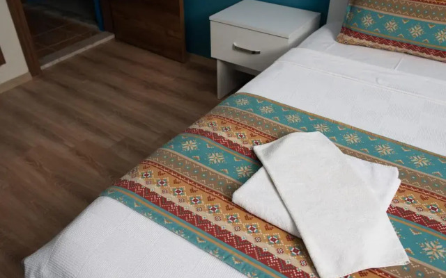 Mavi Yaprak Hotel