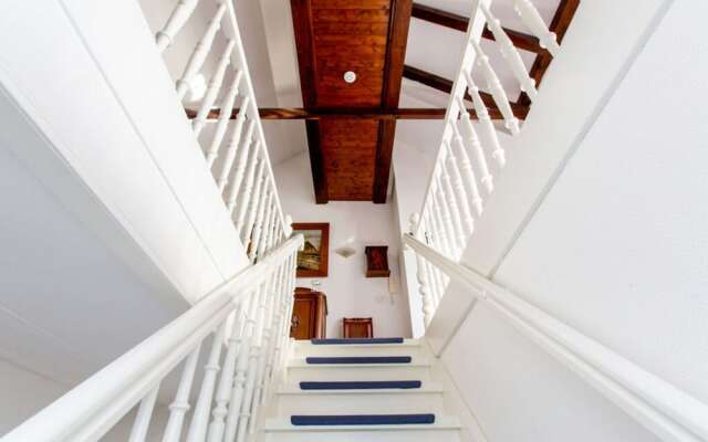 1 Villa Blanck Comfortable Holiday Residence