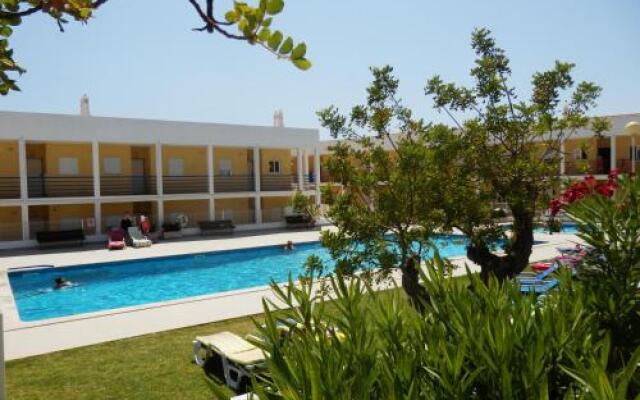 Sun & Pool Holiday Apartment