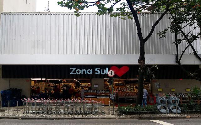 Bossa Copacabana - Praia, Conforto e Privacidade