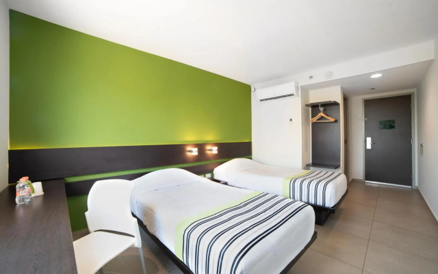 City Express Junior by Marriott Toluca Zona Industrial