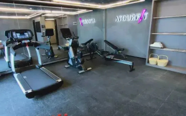 Atour Hotel Wuhan Guanggu Qingnianhui Jinrong Port