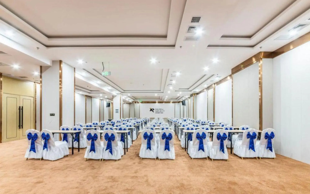 Rezen Select Hotel Yinchuan Railway Station