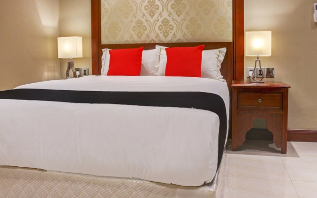 Capital O 581 Goldish Hotel