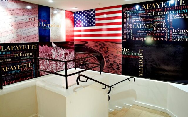 New Hotel Lafayette