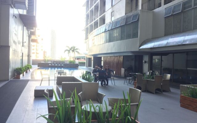 Serena's Suite (Makati Ave.)