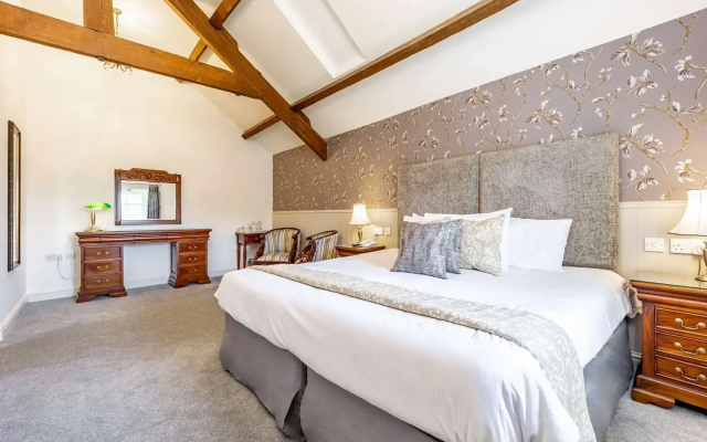 Leigh Park Country House Hotel  Vineyard, Bwsc