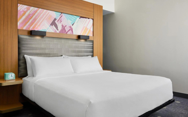 Aloft Leawood-Overland Park