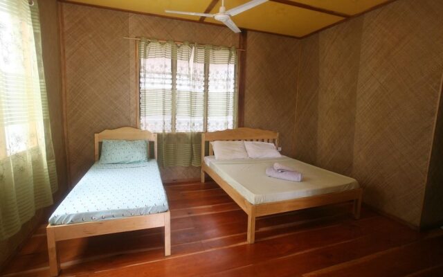 Jjs Backpackers Village
