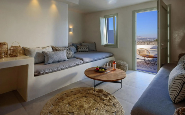 Terra Blanca Suites