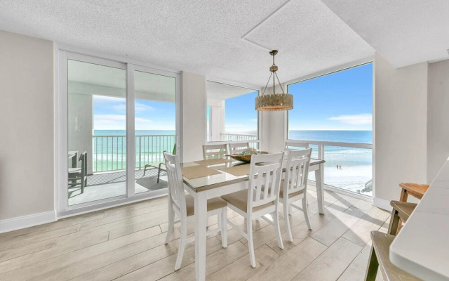 Shoreline Towers 1061