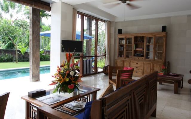 Nusa Indah Villa