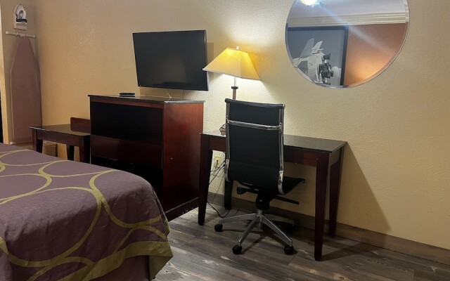 Super 8 Houston West Katy