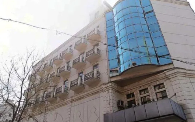 Yayue Hotel (Nanjing East Road Pedestrian Street)