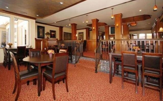 Red Roof Inn PLUS+ & Suites Knoxville West-Cedar Bluff