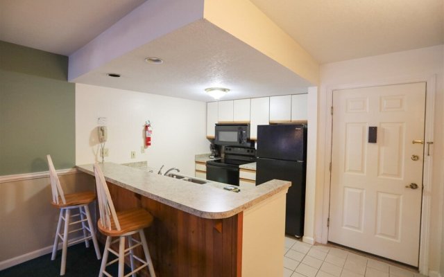 Deer Park Vacation Condo Next to Recreation Center With Indoor Pool! - Dp177a