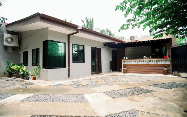 Alona Princess Suites