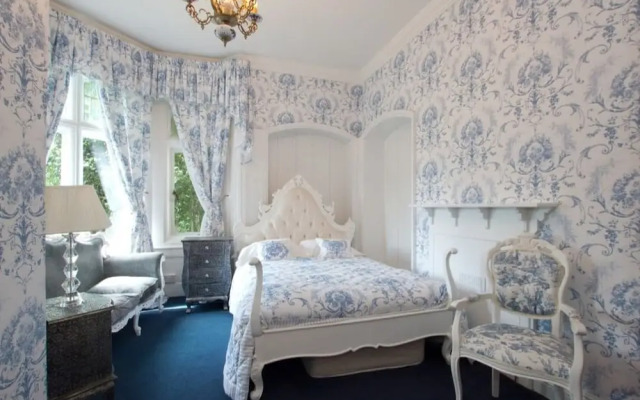 The Gothic Mansion