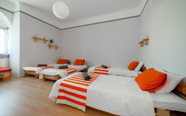 Astoria Apartment