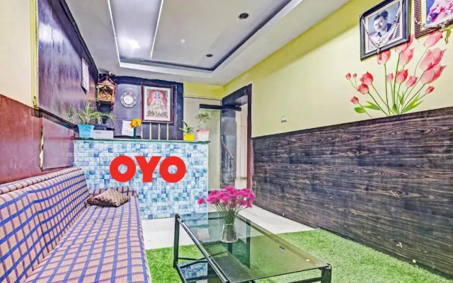 OYO 90738 Safari Residency