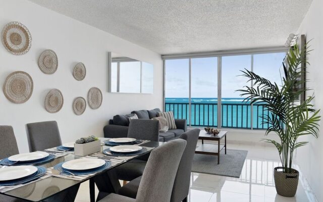 Flamenco Beach 2BDR Oceanfr Pool Parking