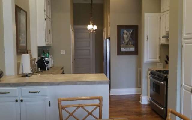 Downtown Guest Quarters Hotel