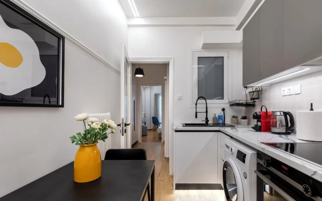 Viora Stunning Deluxe Studio in Athens