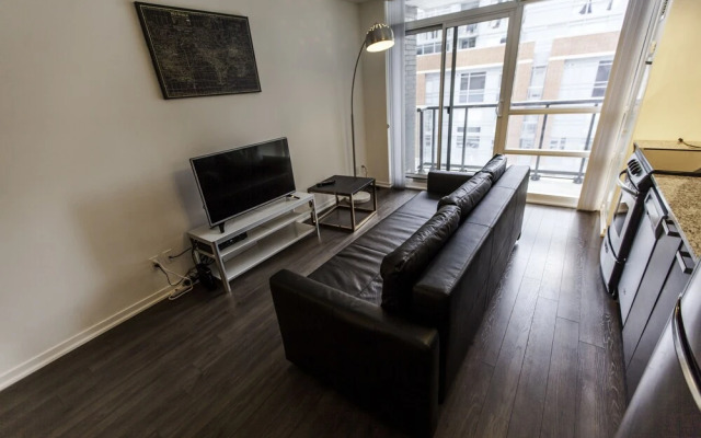 Life Suites Queen Street 2 Bed Apartment