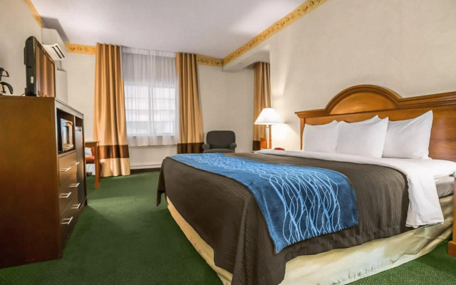 Quality Inn & Suites Dixon near I-88