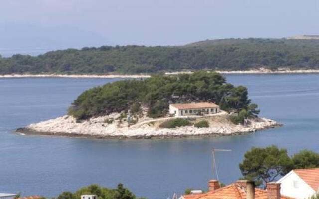Apartment Cvite