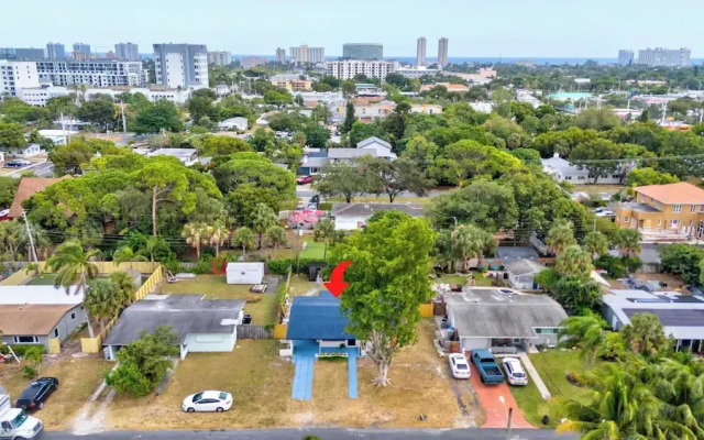 Pompano Beach Bungalow for 5!