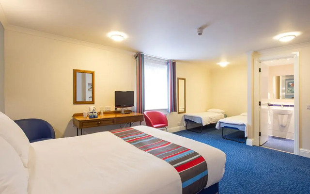 Travelodge Perth Central