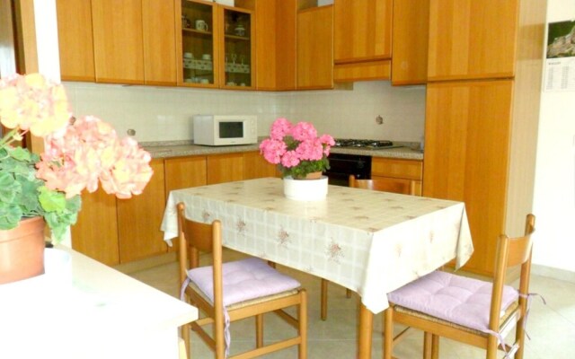 Apartment With one Bedroom in Mira, With Wifi - 40 km From the Beach