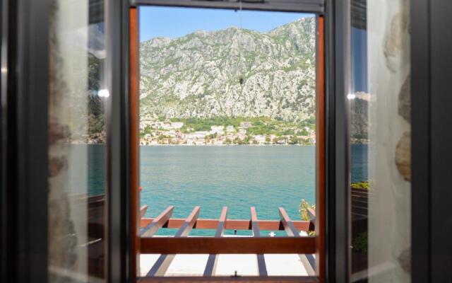 Seaside House Kotor
