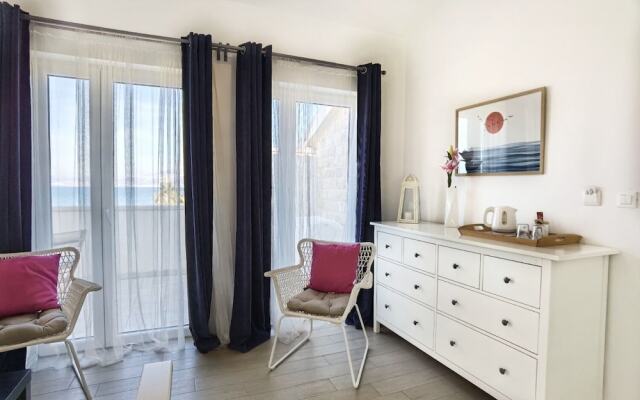 Boutique Rooms - With Pool - 9 - R303