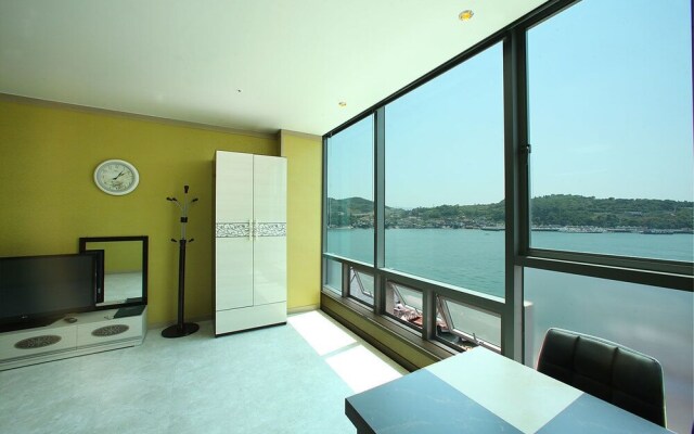 Yeosu Beach Pension