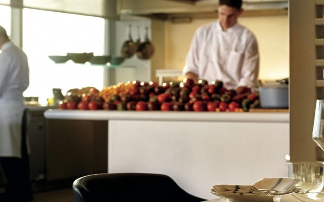 The Ritz-Carlton, Herzliya