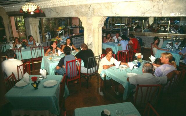 Hotel Hamilton - Kaly Center