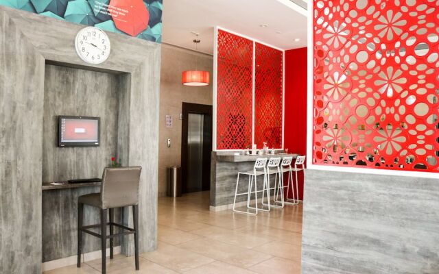 7 Apple Hotel