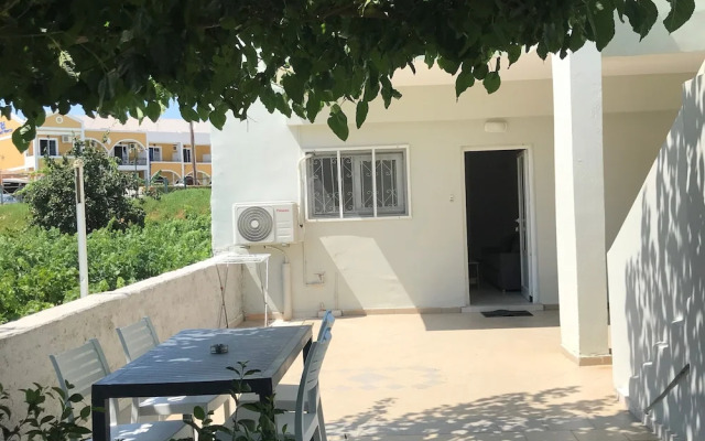 "kalamaki Plaza Apartments 'kalimera'"