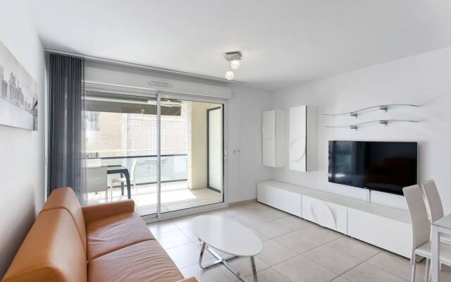 Authentic and modern apartment