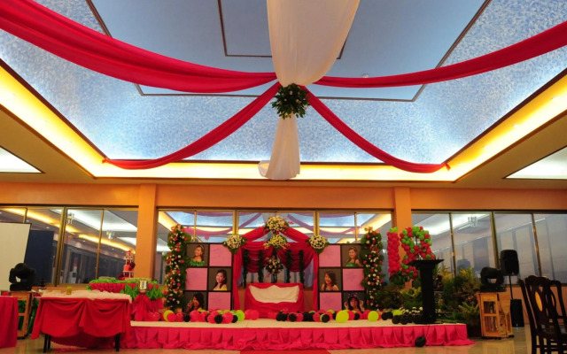 A&A Plaza Hotel