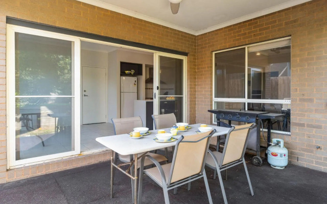 Modern Beachside 5 Bedrooms