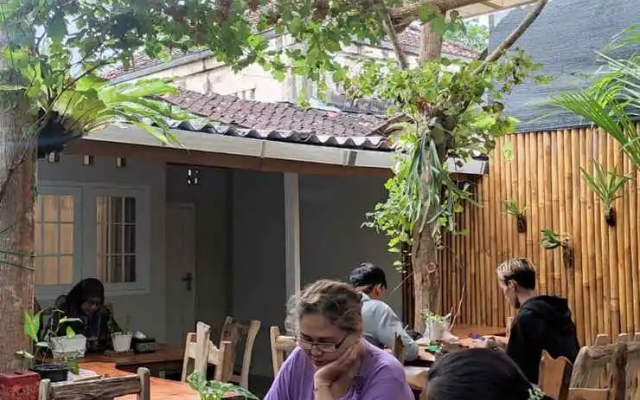 The Bloomy House