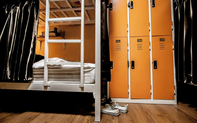 Thai Thai Hostel