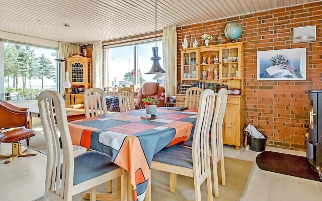 6 Person Holiday Home in Hadsund