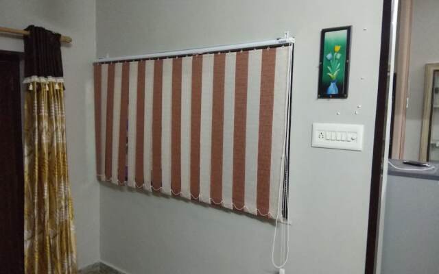 Hotel Zamarrud Palace