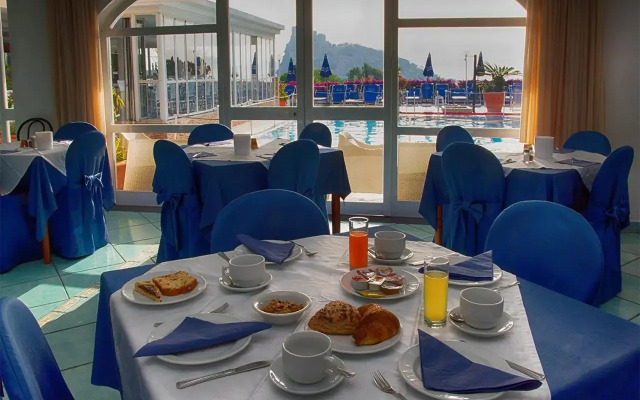Hotel Parco Cartaromana